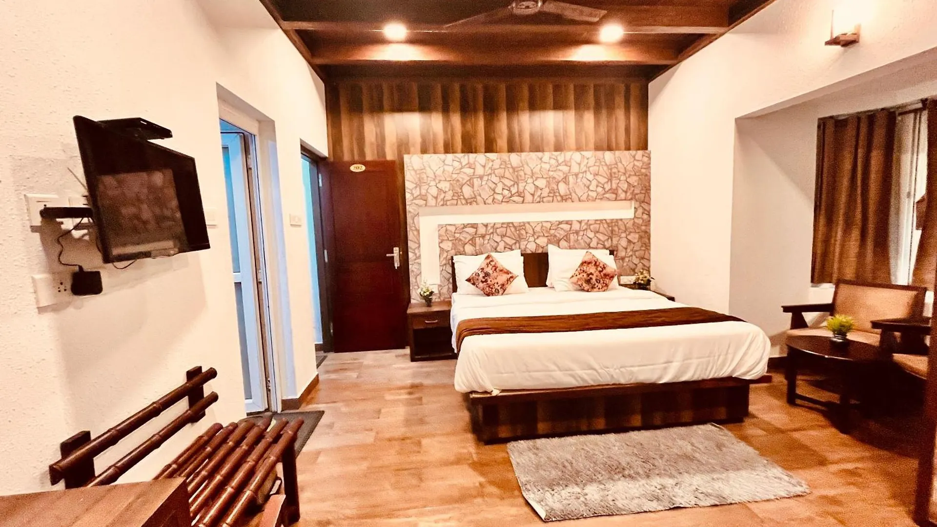The Raarees Mist Resort, Munnar - Nested In Nature'S Lap 4*,