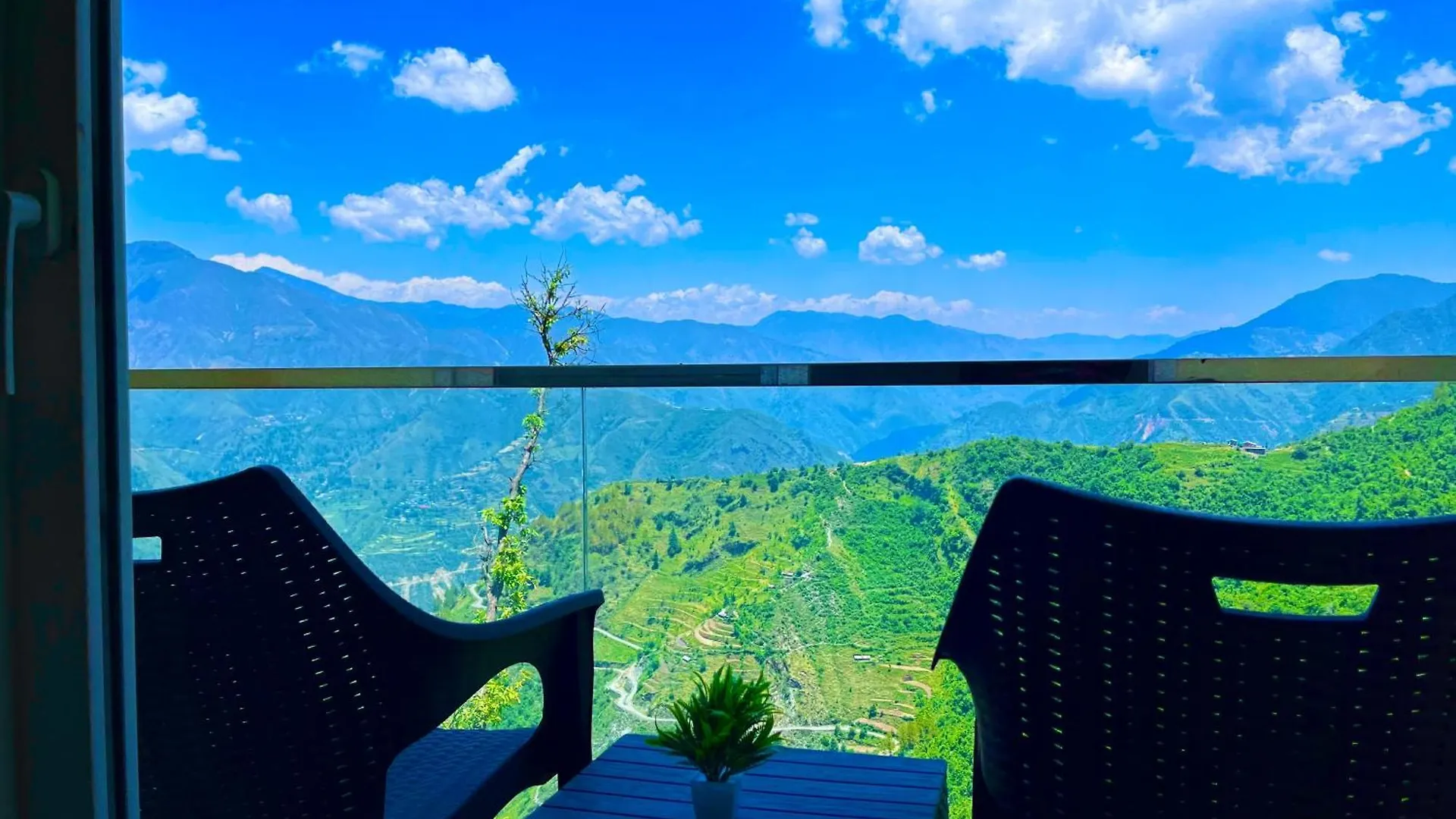 The Raarees Mist Resort, Munnar - Nested In Nature'S Lap
